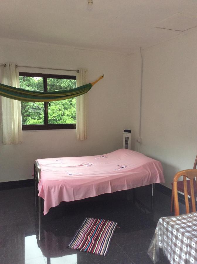 Papayas Self Catering Room ヴィクトリア エクステリア 写真