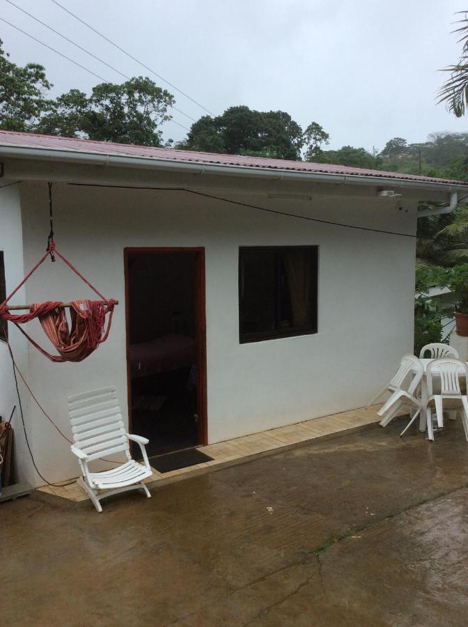 Papayas Self Catering Room ヴィクトリア エクステリア 写真